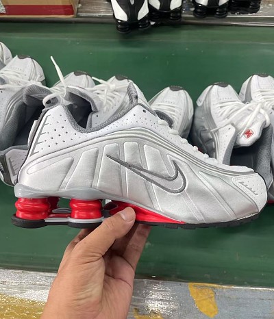 Shox R4-045  Shox R4-045